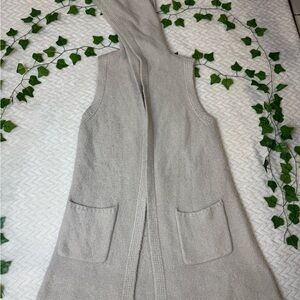 Tahari Cream Knit Vest